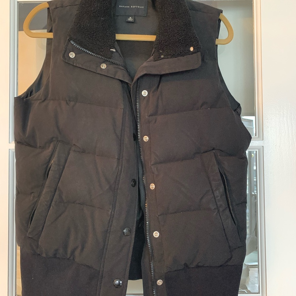 Sleeveless Banana Republic Black Vest M